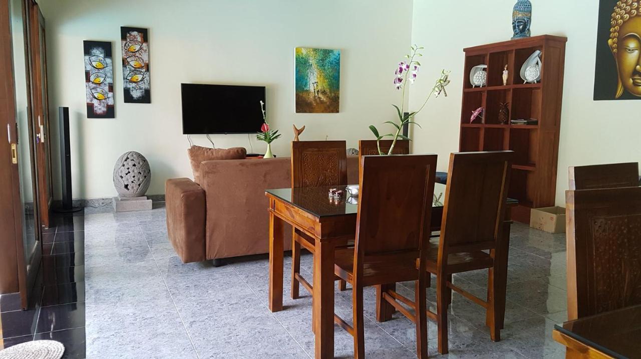 Hotel Mias Jungle House Lovina Exterior foto