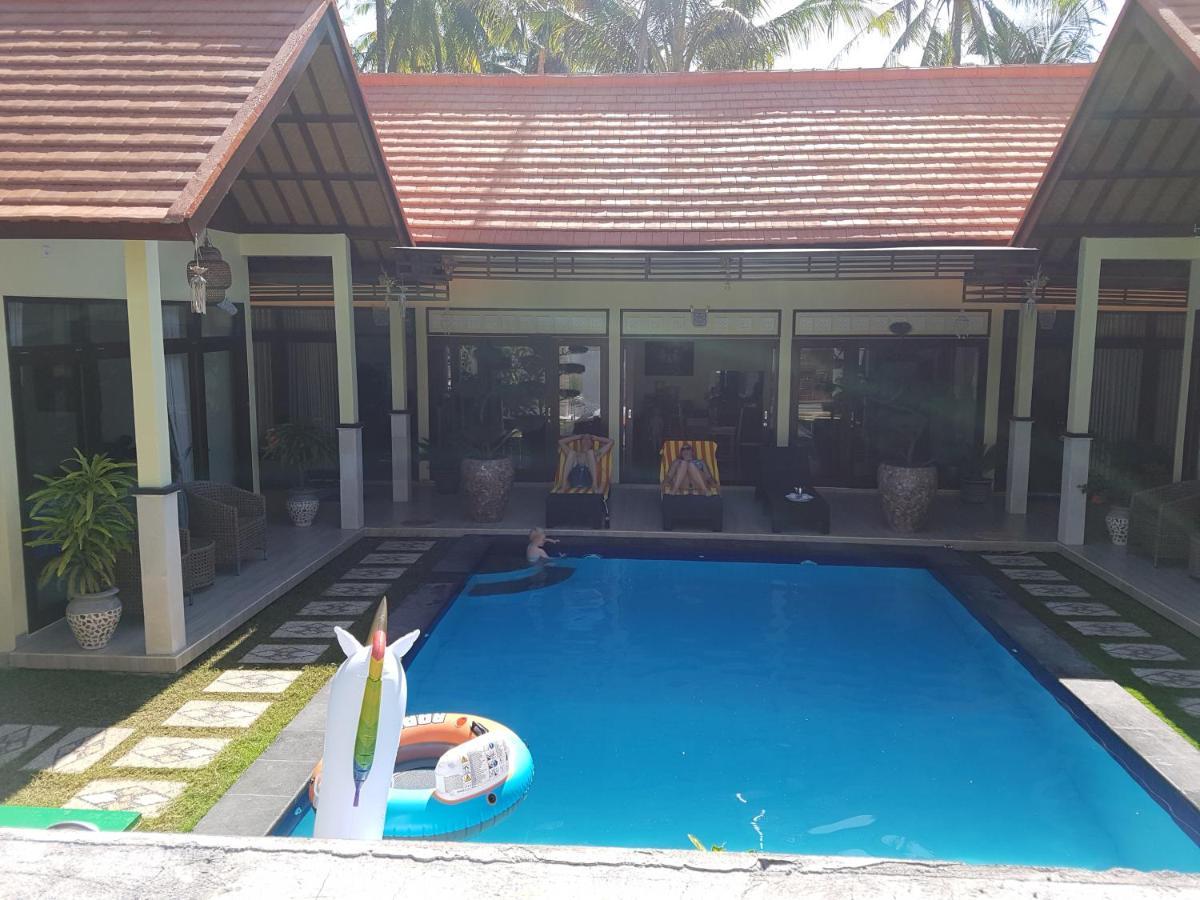 Hotel Mias Jungle House Lovina Exterior foto